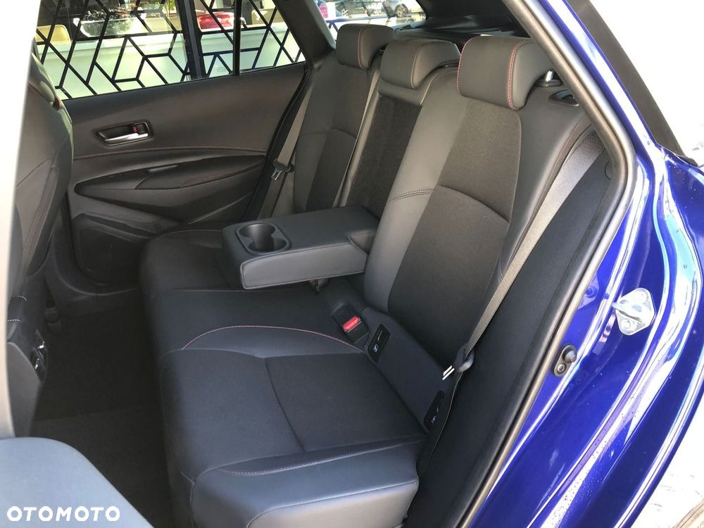 Toyota Corolla 2.0 Hybrid GR Sport Dynamic - 7