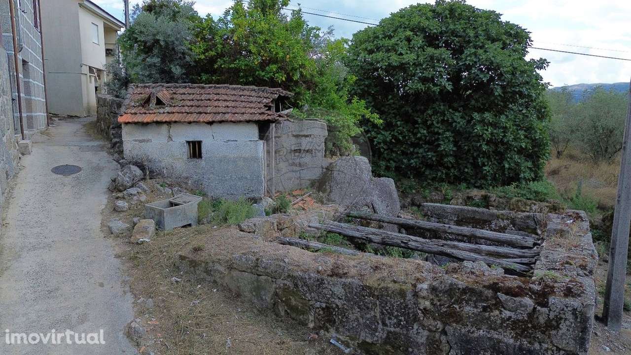 Moradia T2 para venda - Grande imagem: 2/14