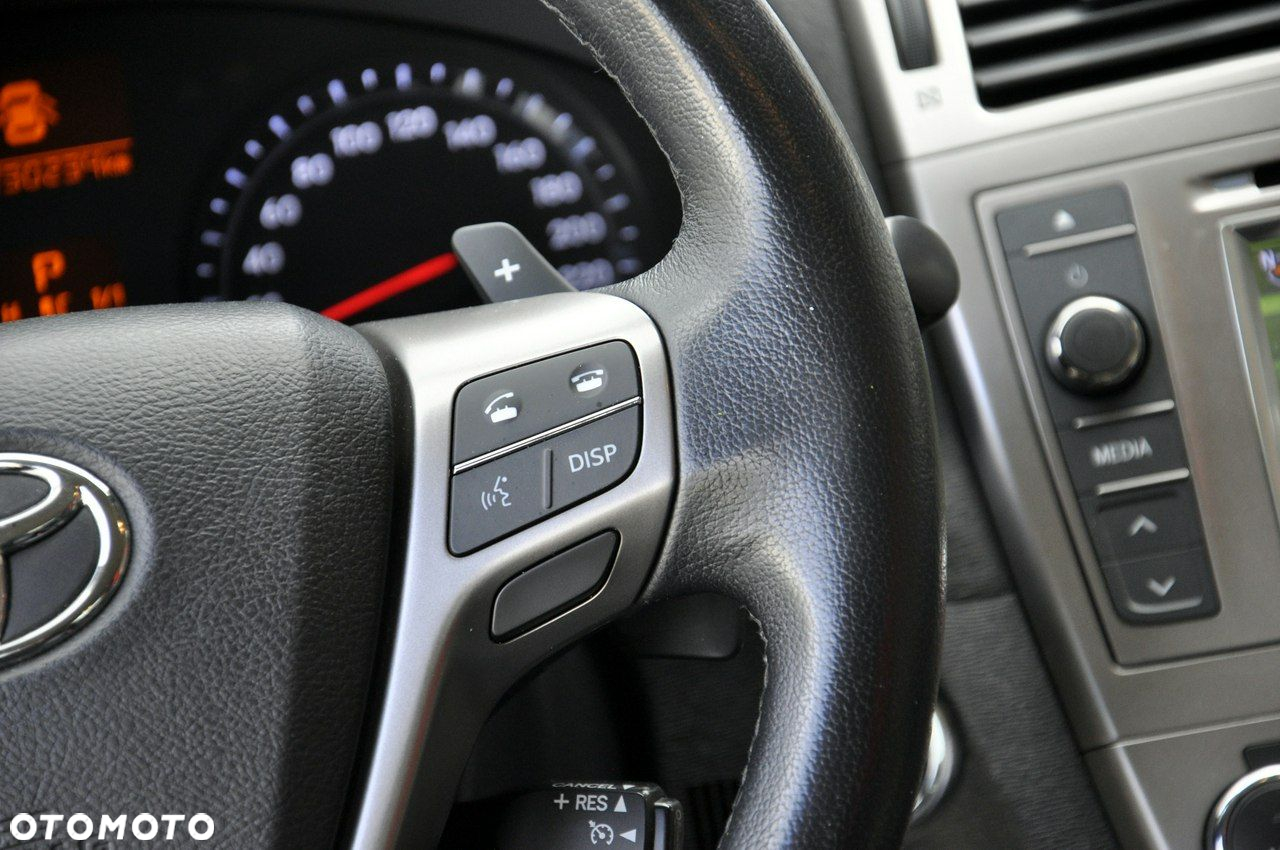 Toyota Avensis 2.0 Multidrive S Executive - 30