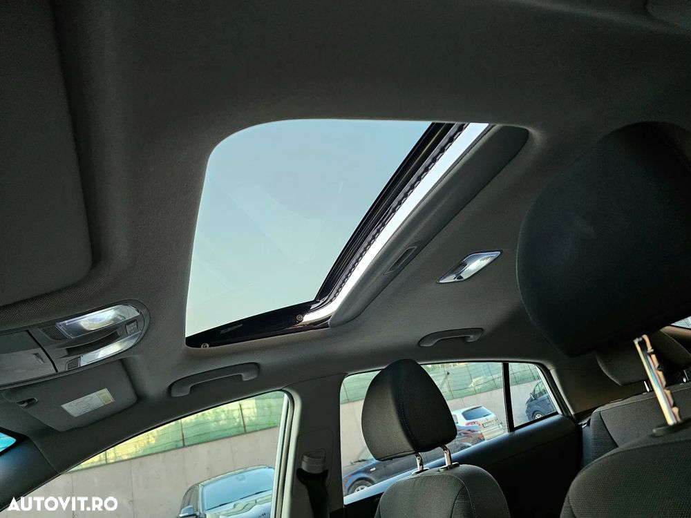 Hyundai IONIQ - 15