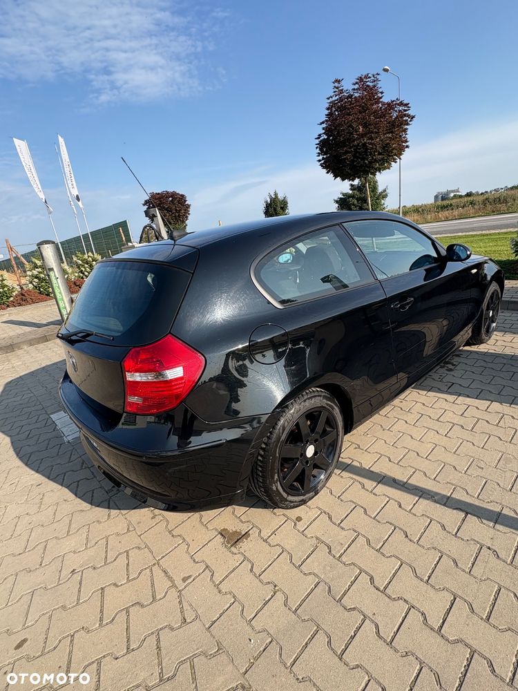 BMW Seria 1 118i - 11