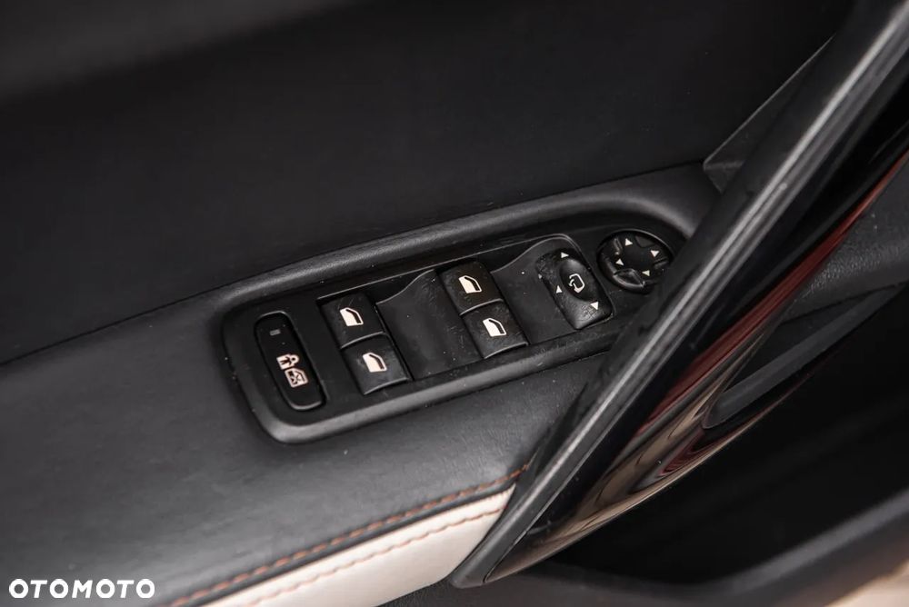 Peugeot 508 RXH 2.0 HDi HYbrid4 - 16