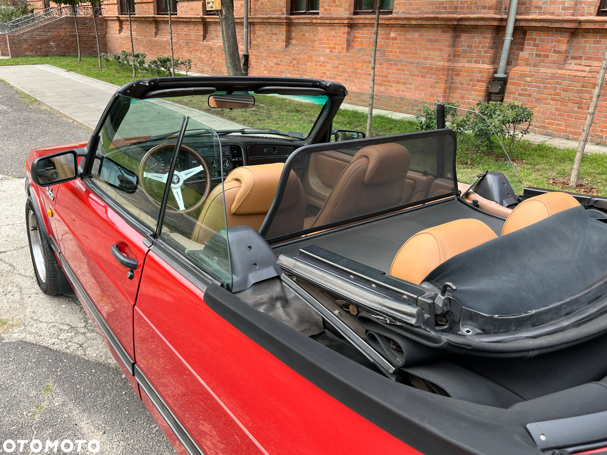 Saab 900 - 12