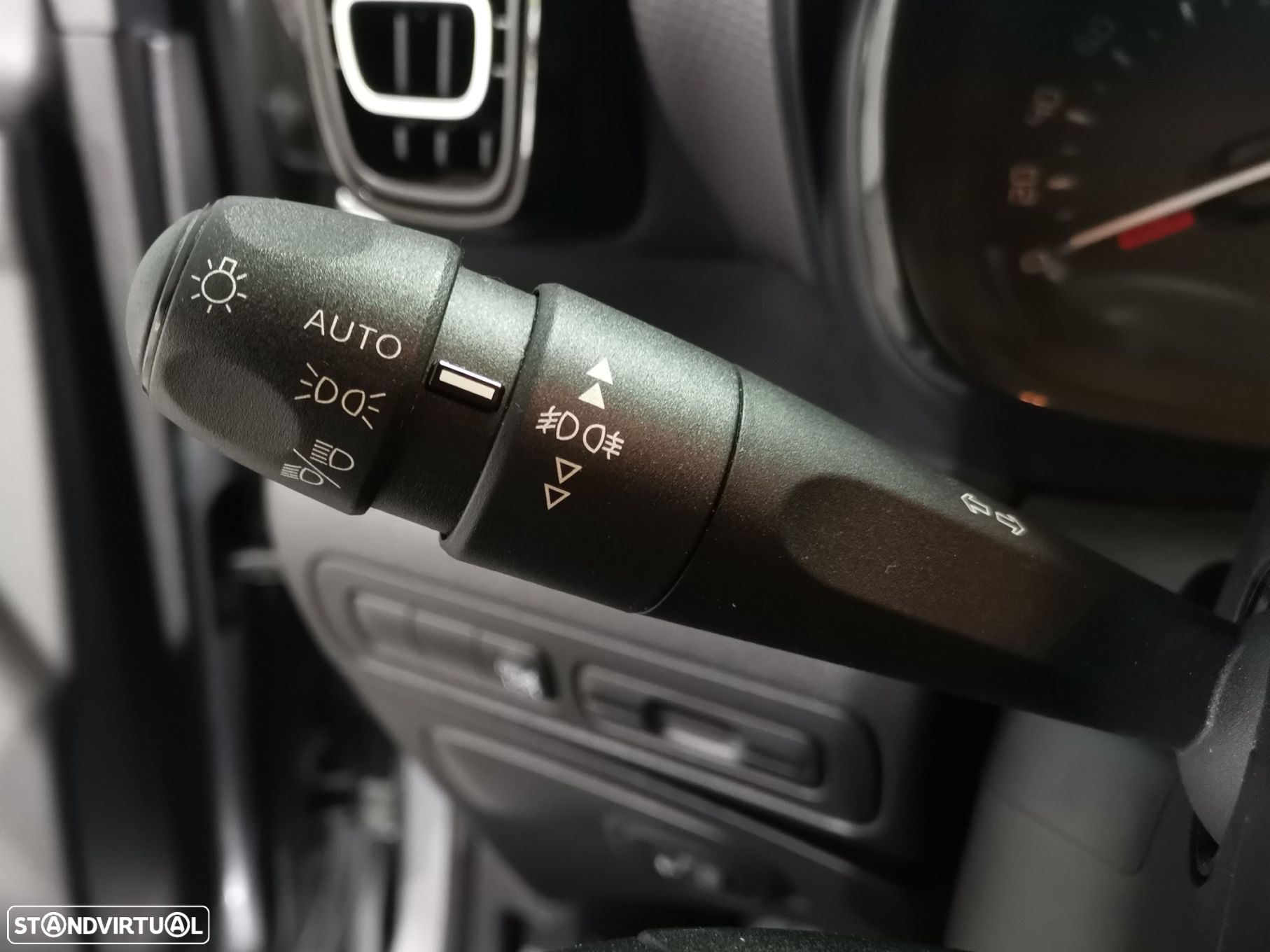 Citroën C3 Aircross 1.5 BlueHDi C-Series - 19