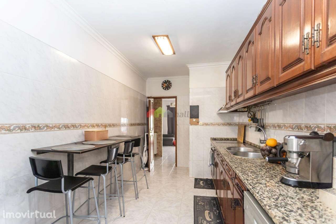 Apartamento T2, 1º andar l Quinta do Conde - Grande imagem: 4/26