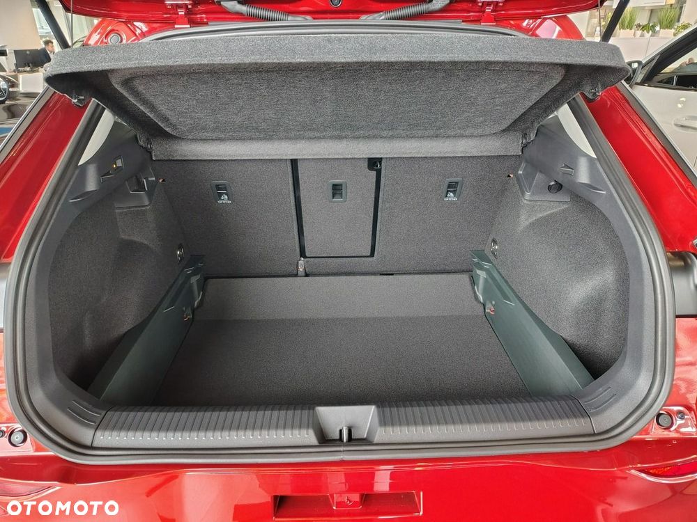 Volkswagen T-Roc 1.5 eTSI Life DSG - 12