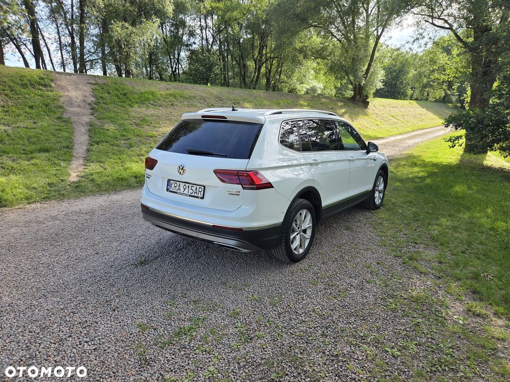 Volkswagen Tiguan Allspace 2.0 TDI 4Mot SCR Comfortline DSG - 9