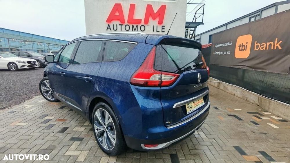 Renault Grand Scenic - 10