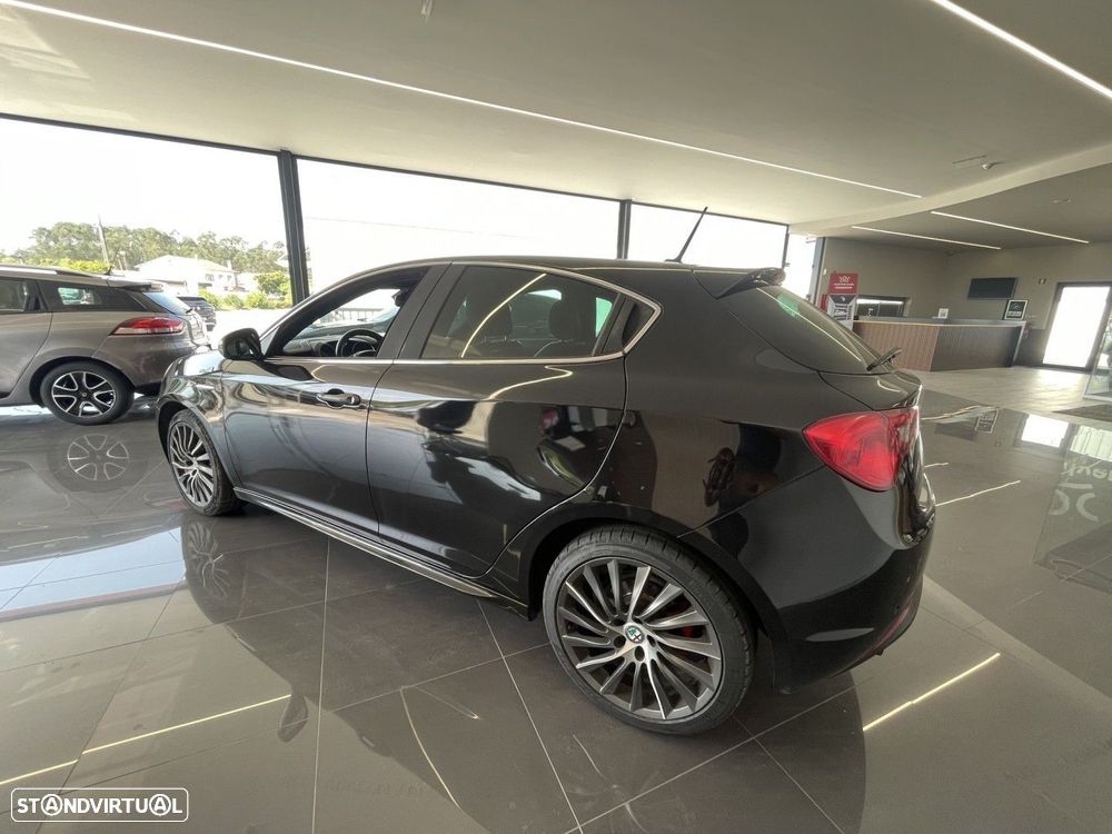 Alfa Romeo Giulietta 2.0 JTDM Exclusive J18 - 7