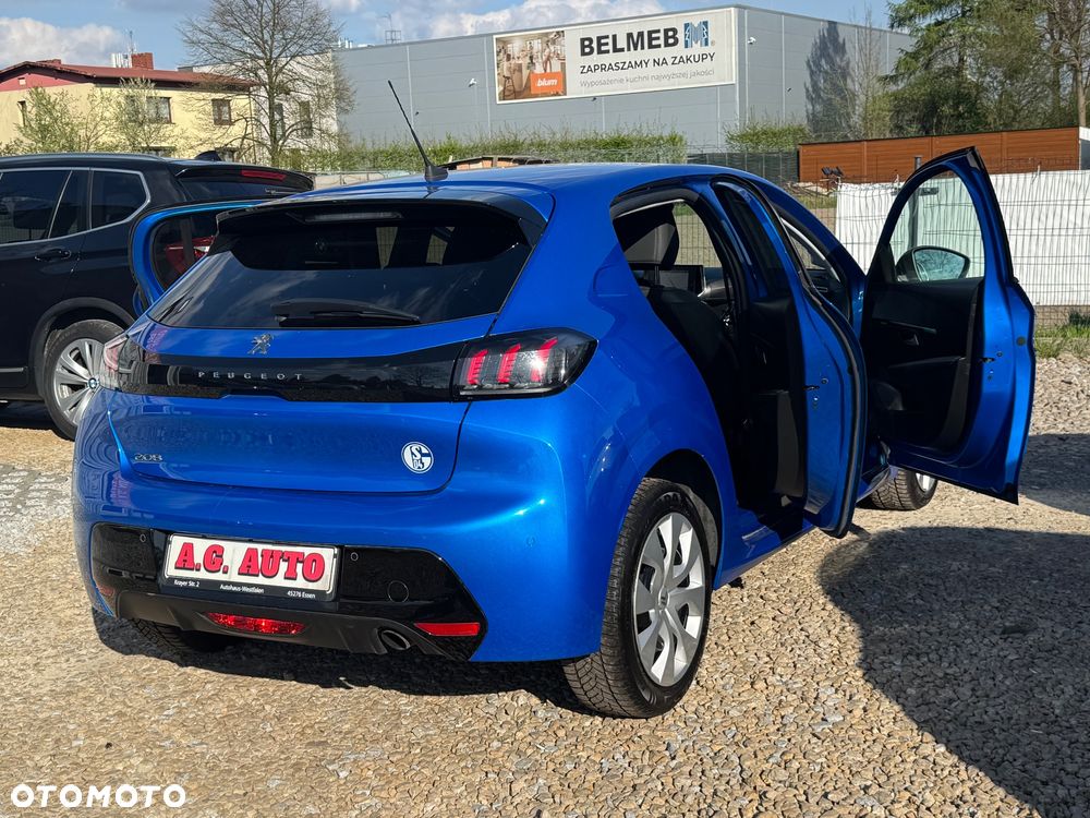 Peugeot 208 - 17