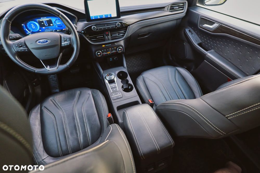 Ford Kuga - 38