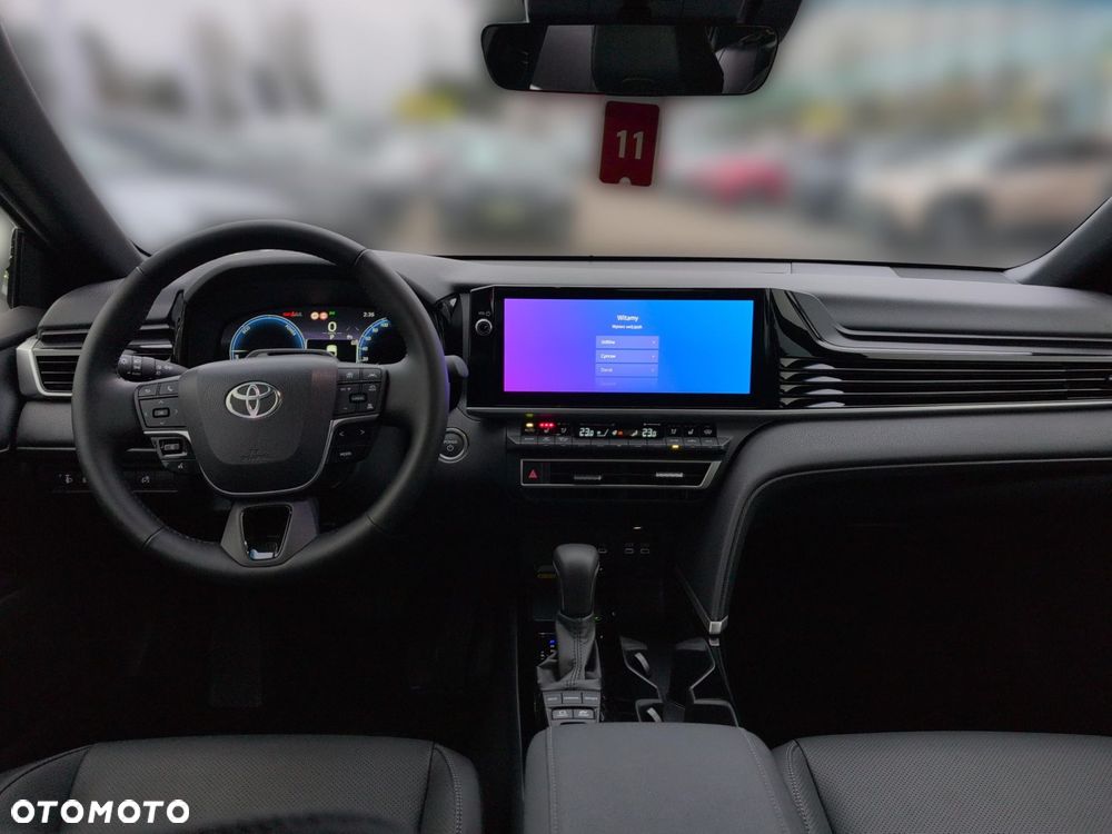 Toyota Camry - 11