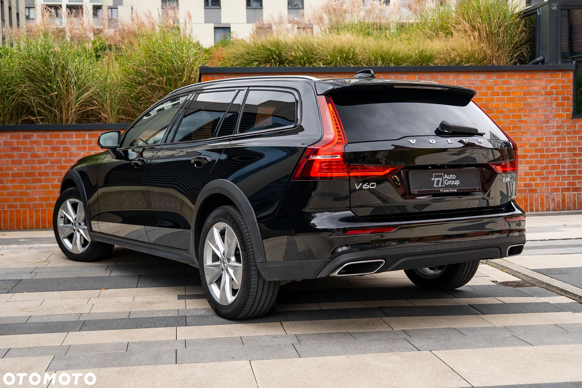 Volvo V60 Cross Country B4 D AWD Geartronic - 4