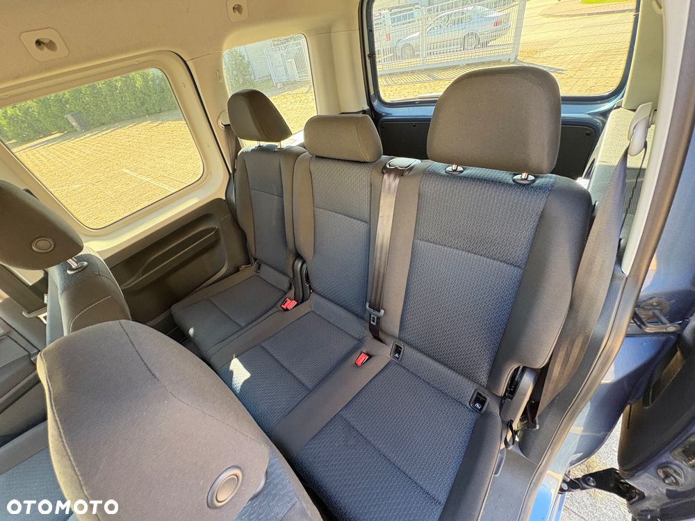 Volkswagen Caddy - 23