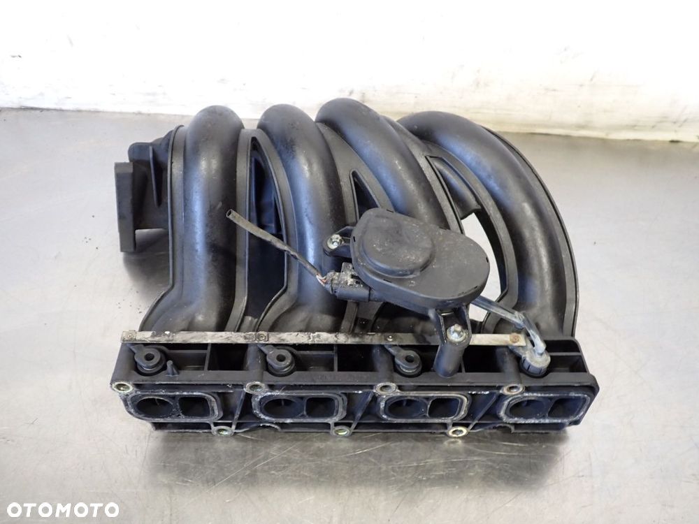 KOLEKTOR SSĄCY MERCEDES W211 E220 A6110903637 - 1