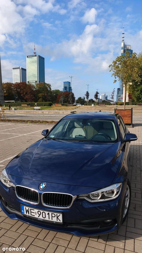 BMW Seria 3 318d - 14