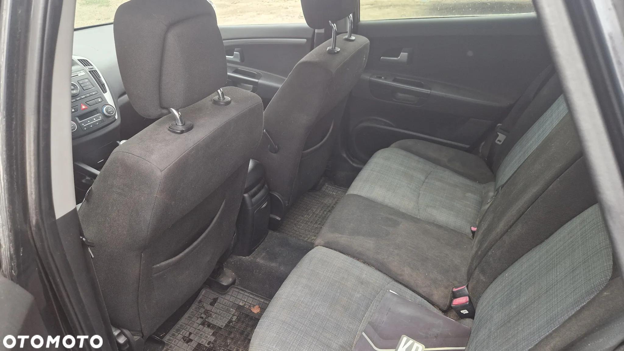 Kia Ceed 1.6 CRDi 128 Dream Team Edition - 8