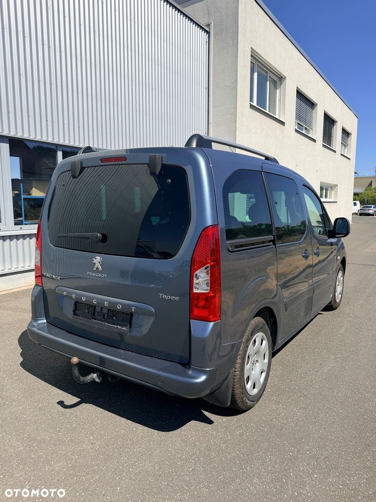 Peugeot Partner HDi FAP 110 Premium - 6