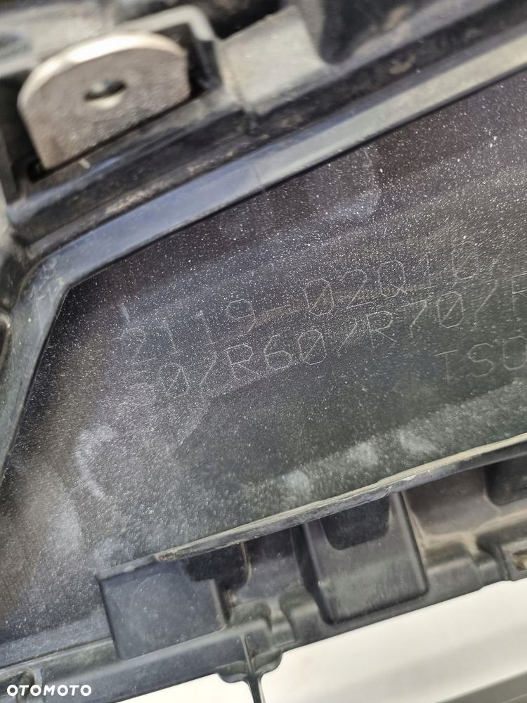 toyota corolla e21 sedan zderzak przód przedni grill - 12