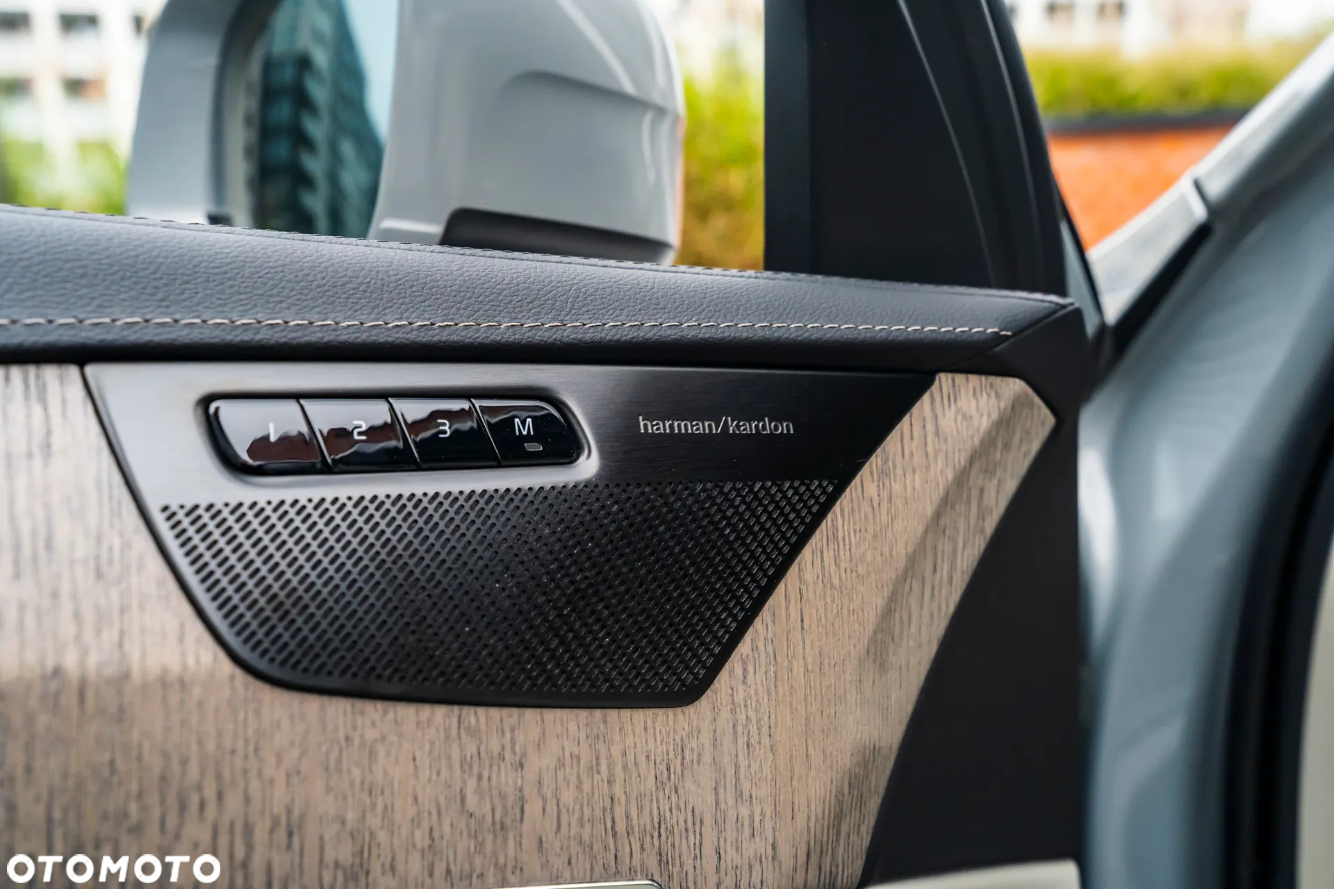 Volvo XC 90 T8 AWD Plug-In Hybrid Plus Bright 7os - 25