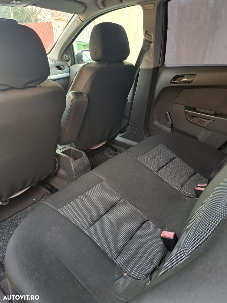 Opel Astra 1.6i Sport - 9