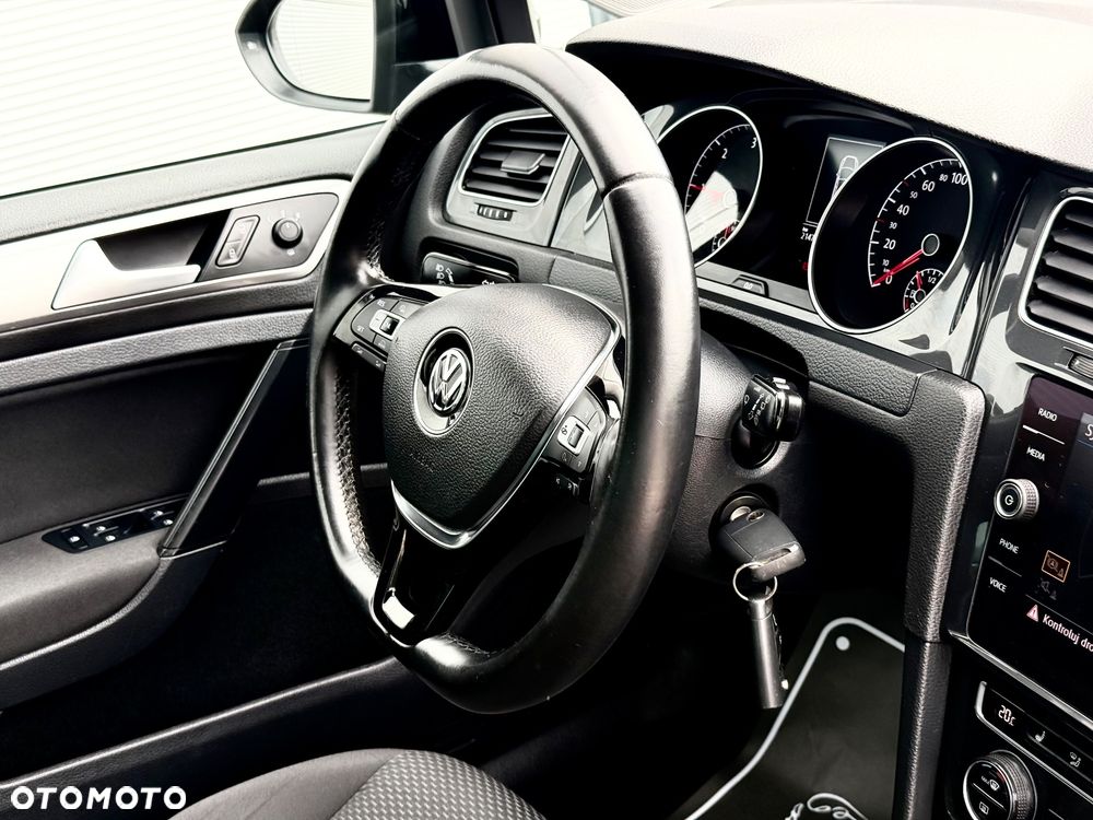 Volkswagen Golf 1.6 TDI SCR Comfortline - 31