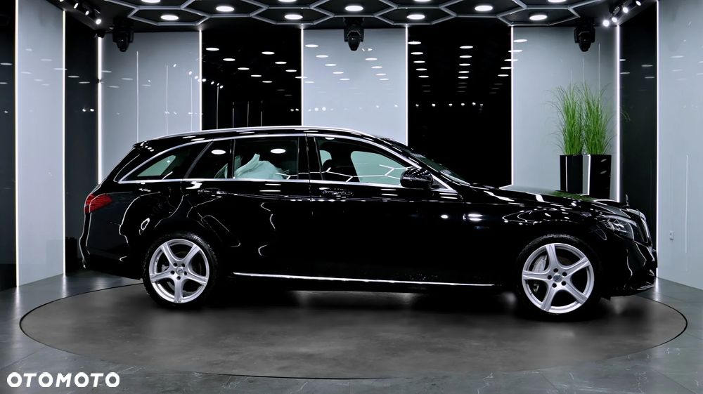 Mercedes-Benz Klasa C 300 d 9G-TRONIC - 11