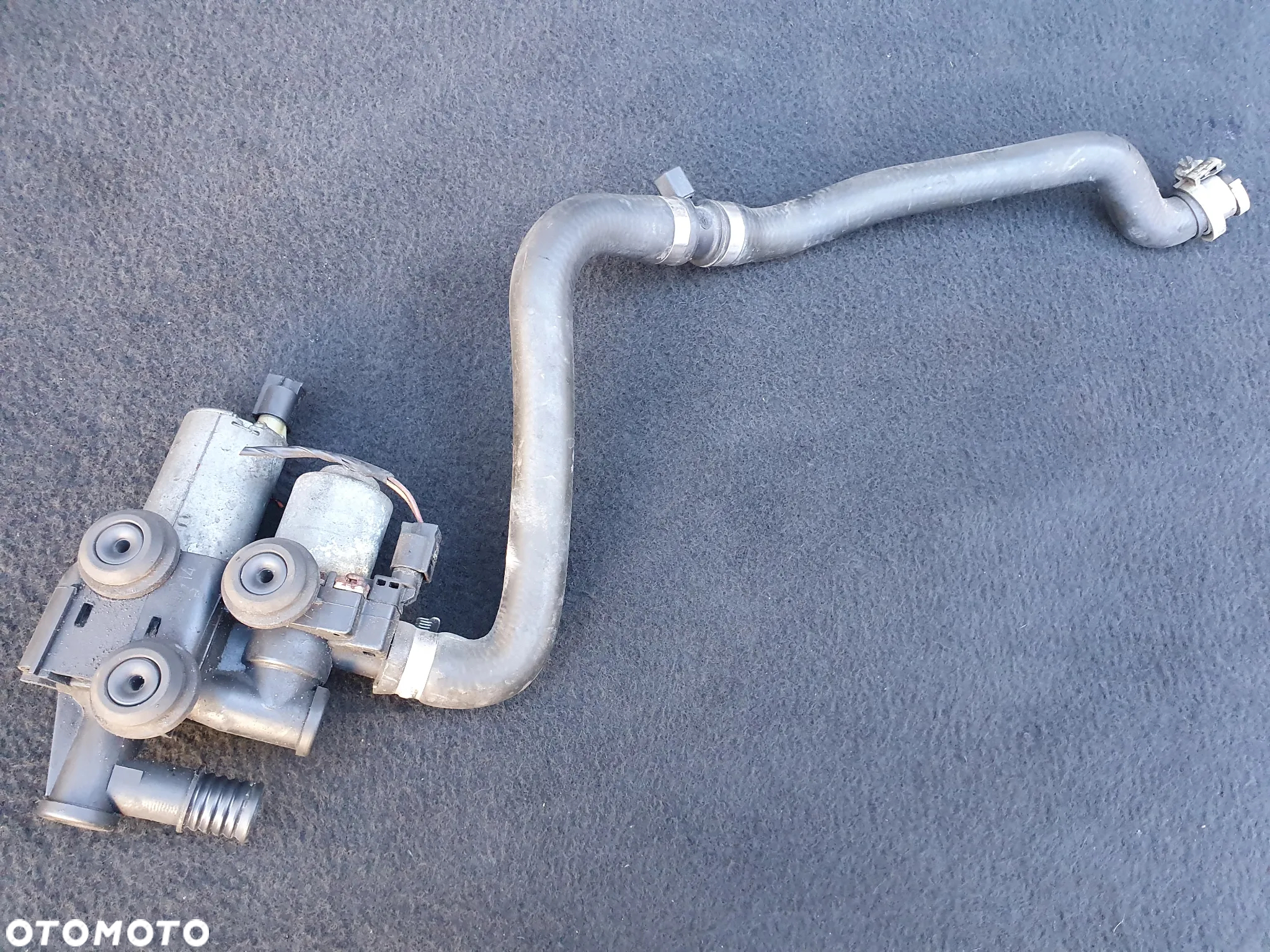 BMW 2.0 D DODATKOWA POMPA WODY 8369807 BMW E46 LIFT - 2