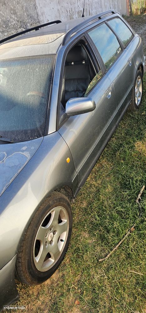 Audi A4 Avant 1.9 TDI Attraction - 3