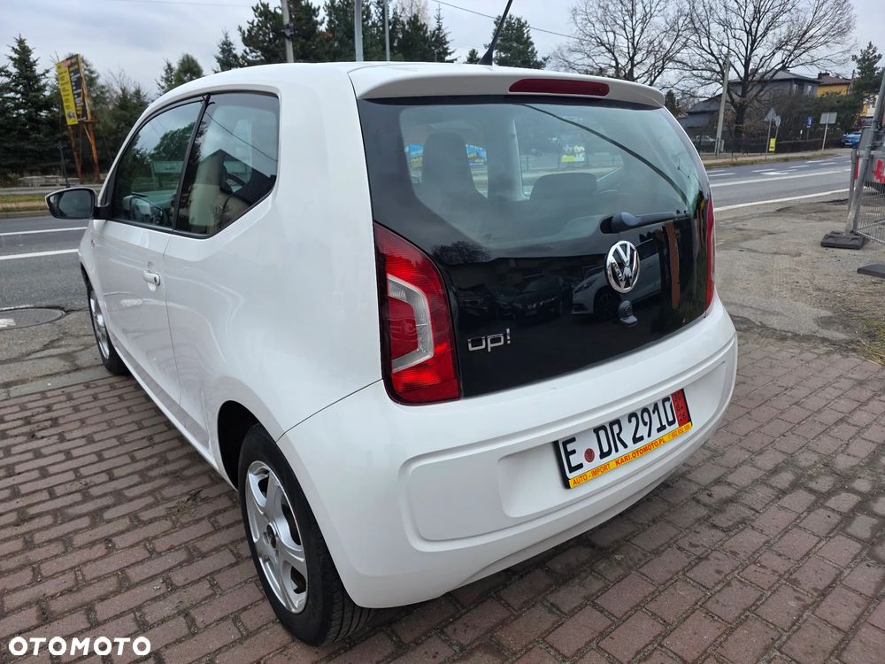 Volkswagen up! 1.0 take - 6