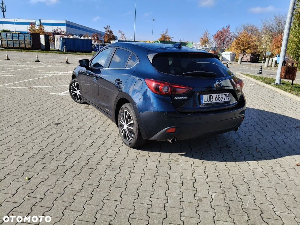 Mazda 3 - 5