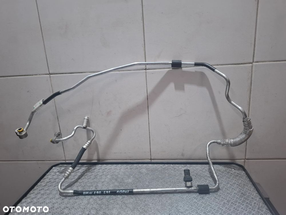 Przewód klimatyzacji BMW E90 E91 rok 2009 lift nr 9151736 - 1