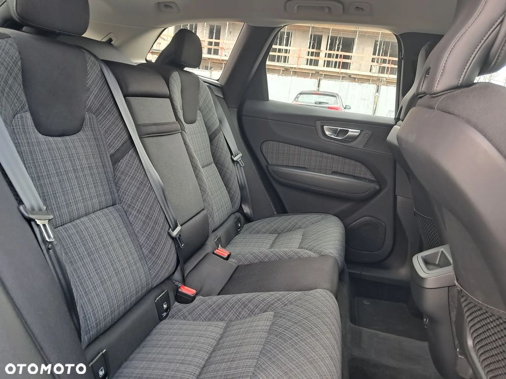 Volvo XC 60 B4 B Core - 12