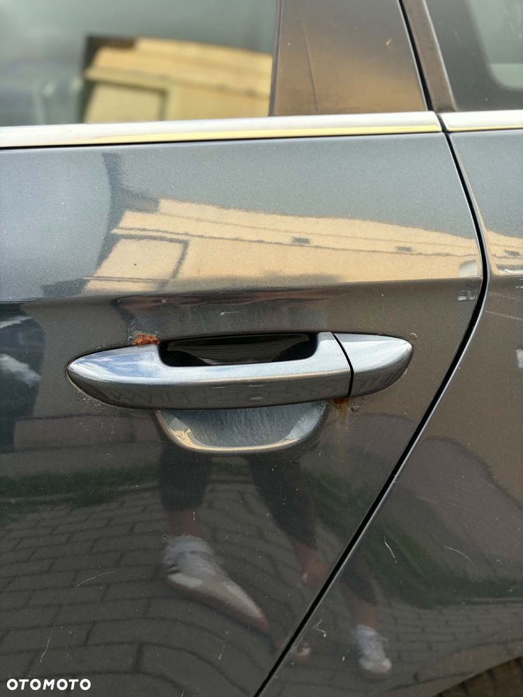Volkswagen Passat 1.9 TDI Comfortline - 10