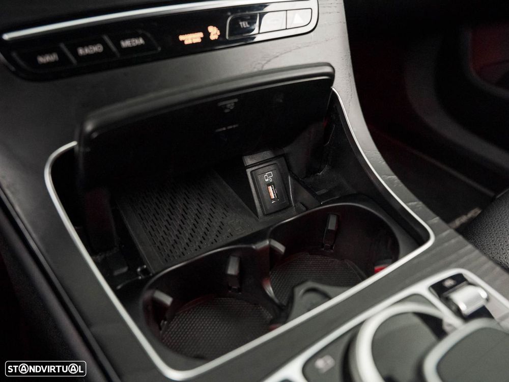 Mercedes-Benz C 300 de AMG Line - 28