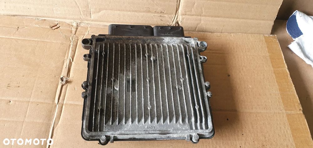 Komputer sterownik silnika Mercedes ML W164 3.0 CDI A6421506391 - 4
