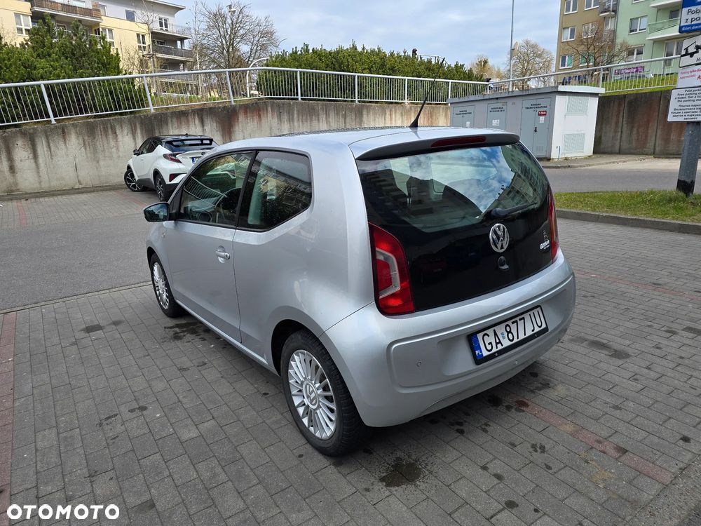Volkswagen up! black style - 10