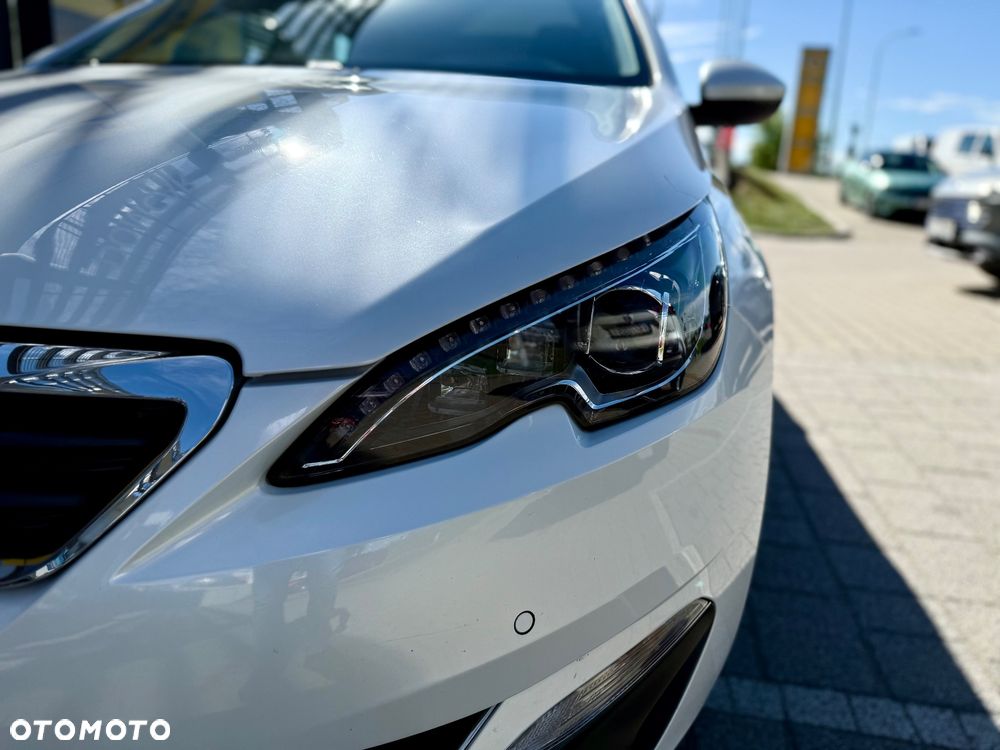 Peugeot 308 1.6 THP Allure - 6