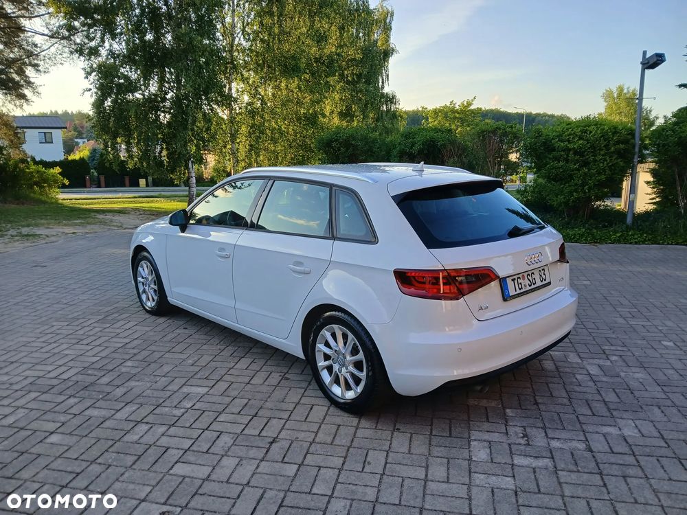 Audi A3 Sportback 1.6 TDI Attraction - 8