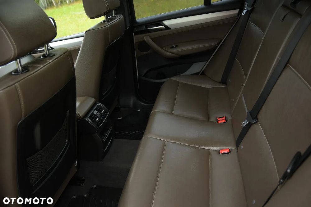 BMW X3 xDrive20d Blue Performance - 25