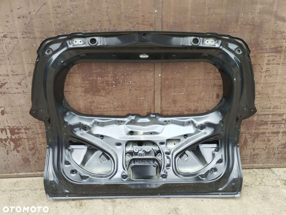 Klapa bagażnika Suzuki S-cross 2022-^ - 8