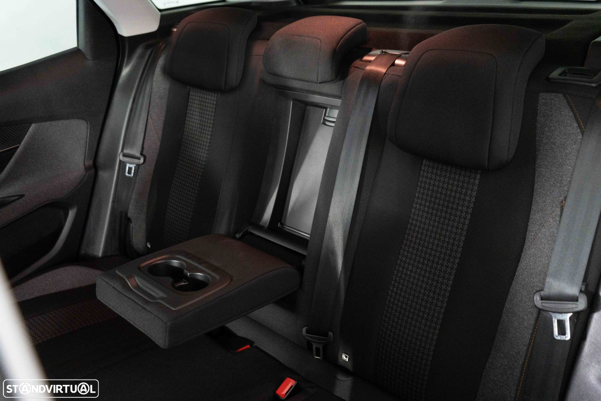 Peugeot 3008 1.2 PureTech Allure EAT8 - 9