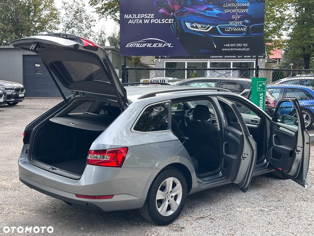 Skoda Superb 2.0 TDI Style - 12