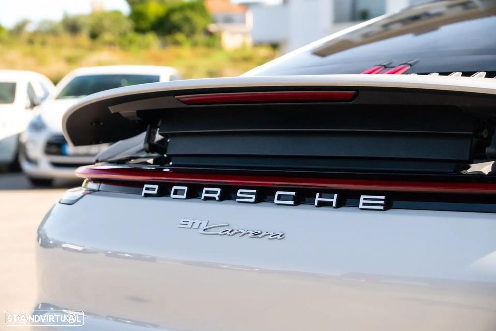Porsche 911 (992) - 11