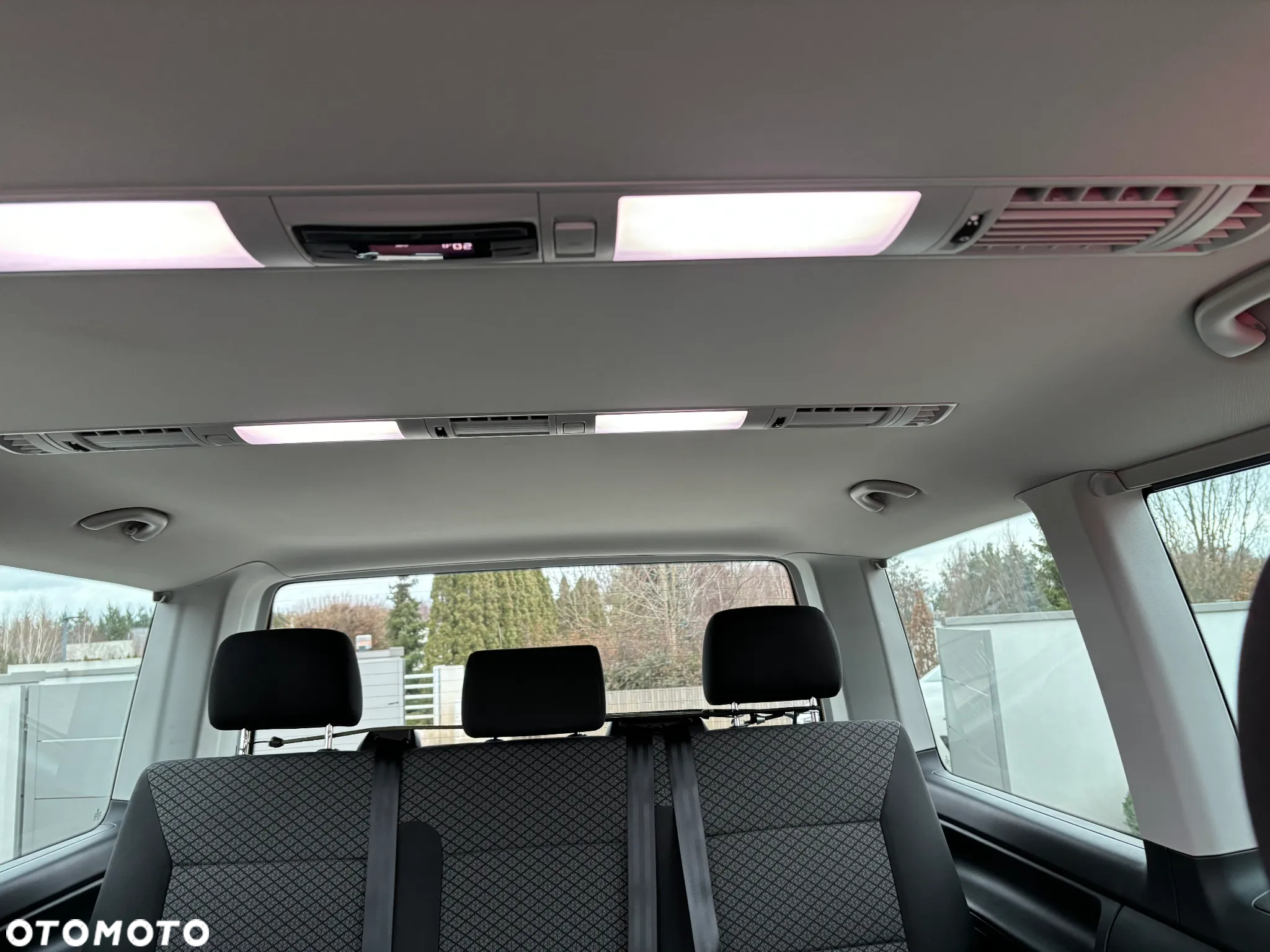 Volkswagen Multivan 2.0 TDI L1 DSG - 32