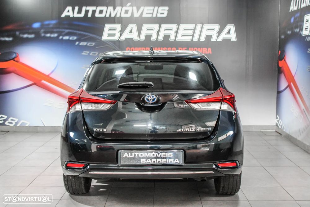 Toyota Auris 1.8 HSD Comfort +P.Techno+P.Sport - 27