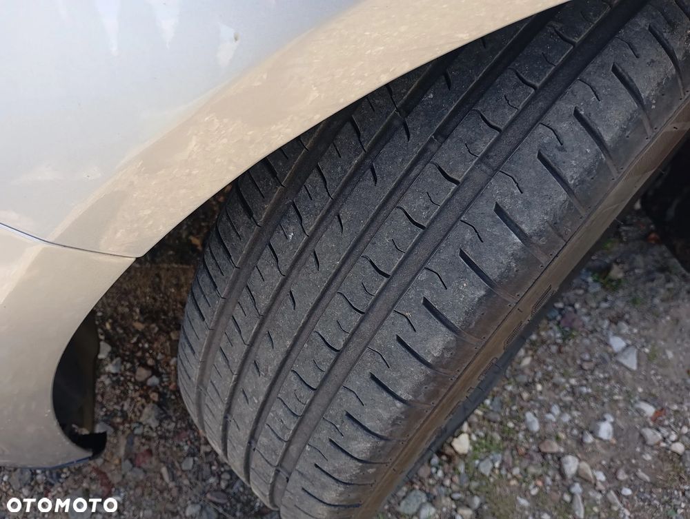 Ford Mondeo - 16
