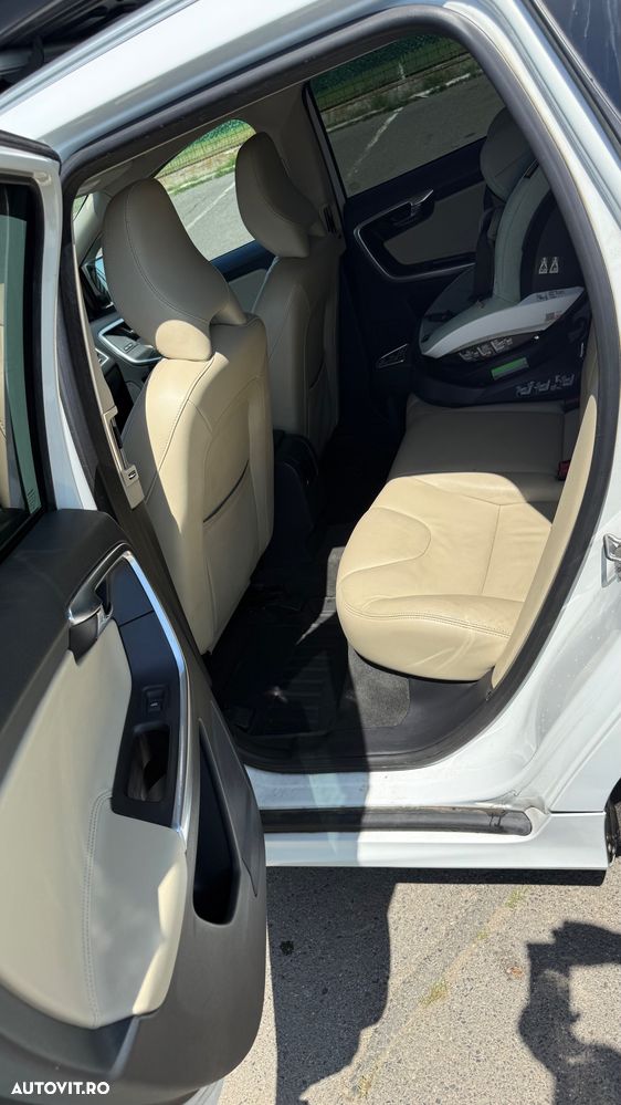 Volvo XC 60 D4 VEA Start-Stop Momentum - 9