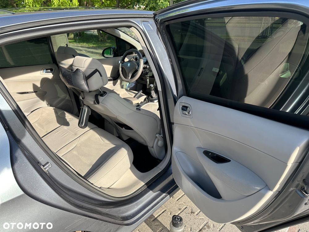 Peugeot 308 1.6 HDi Premium Plus - 11