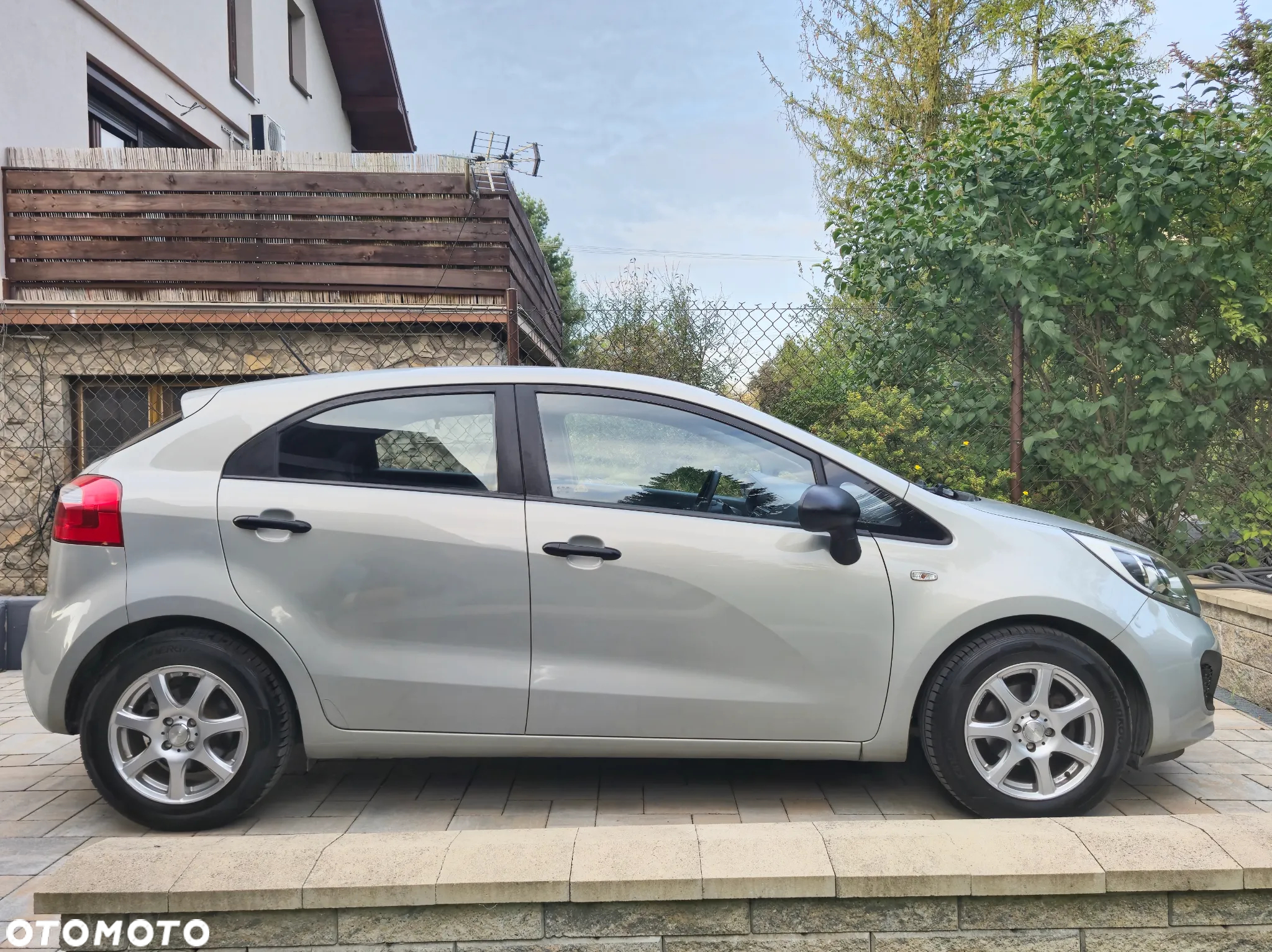 Kia Rio 1.2 M - 16